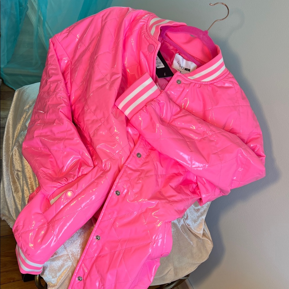Fashion Nova Glossy Pink Jacket
BRAND NEW! SUPER PRETTY!
BUBBLEGUM PINK! - Picture 7 of 10